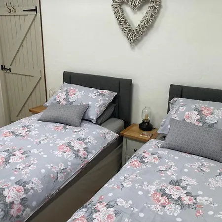 3 Bed In 85686 Backbarrow