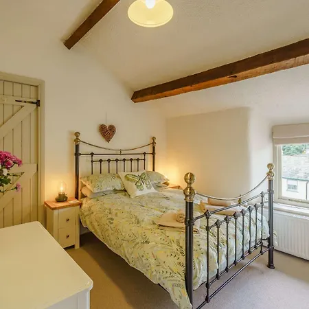 3 Bed In 85686 *